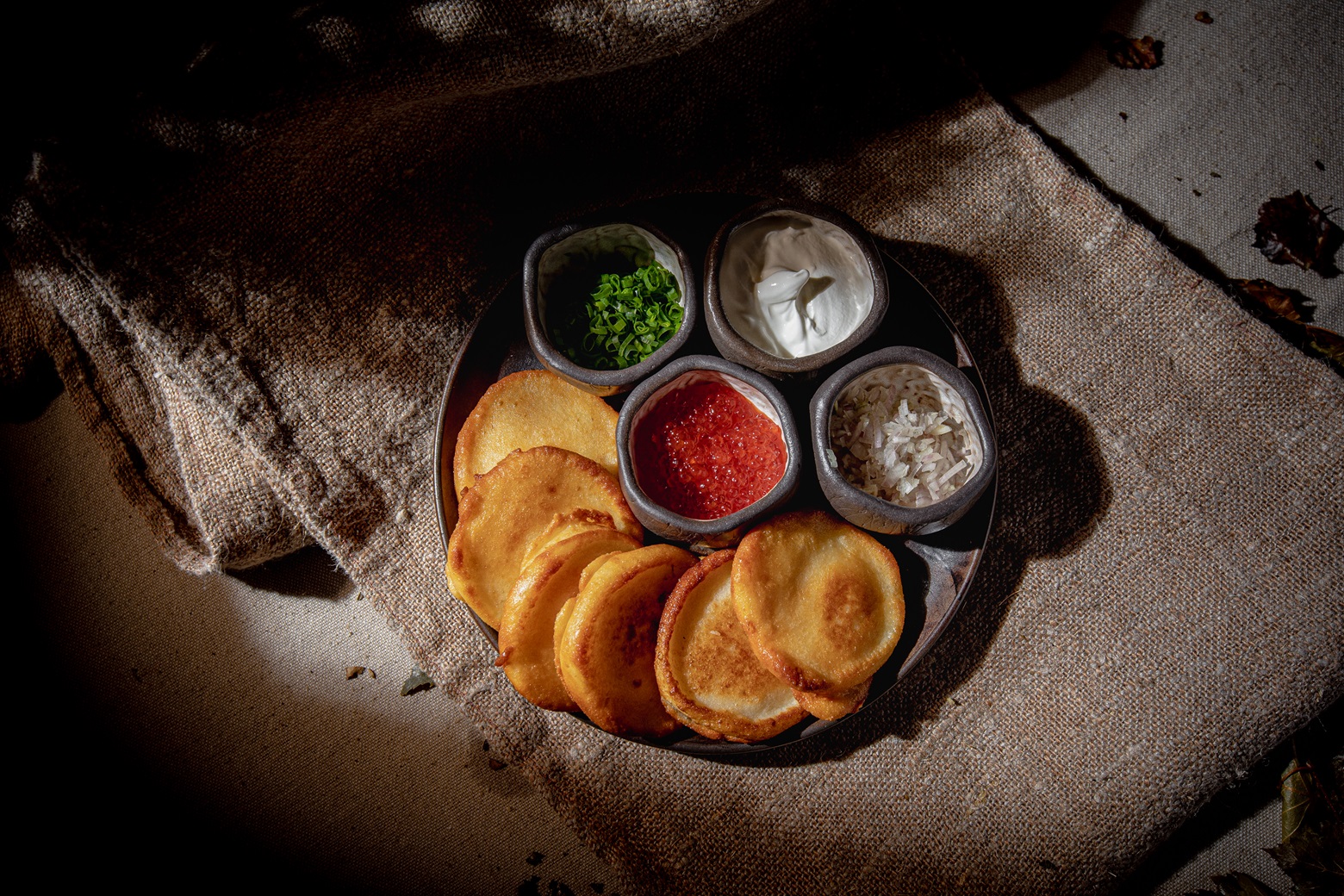 Siberia_икра кеты с деревенскими блинчиками.JPG